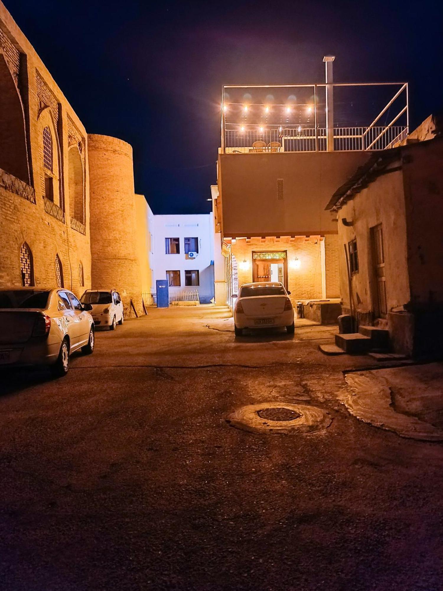 Meros Hotel Bukhara Exterior photo